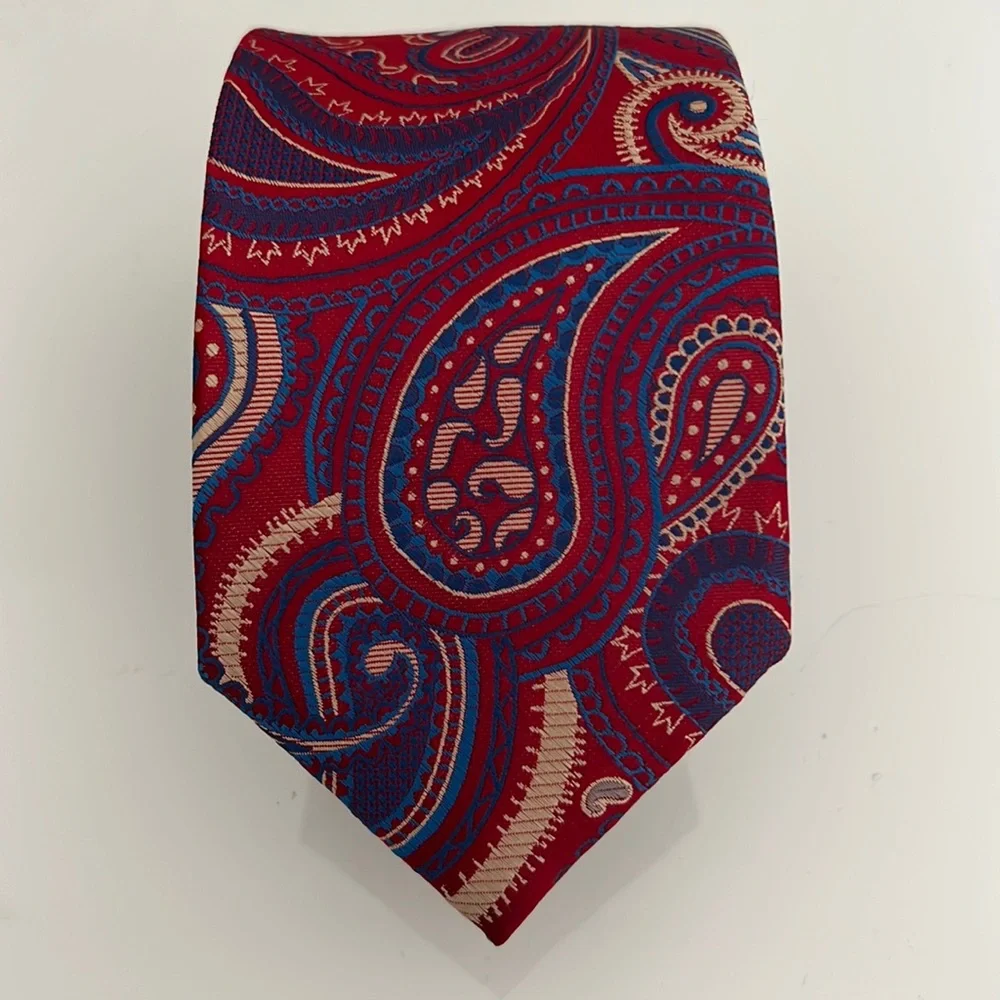 NWOT Boy’s (8-15 ages) Paisley Red Blue Tie